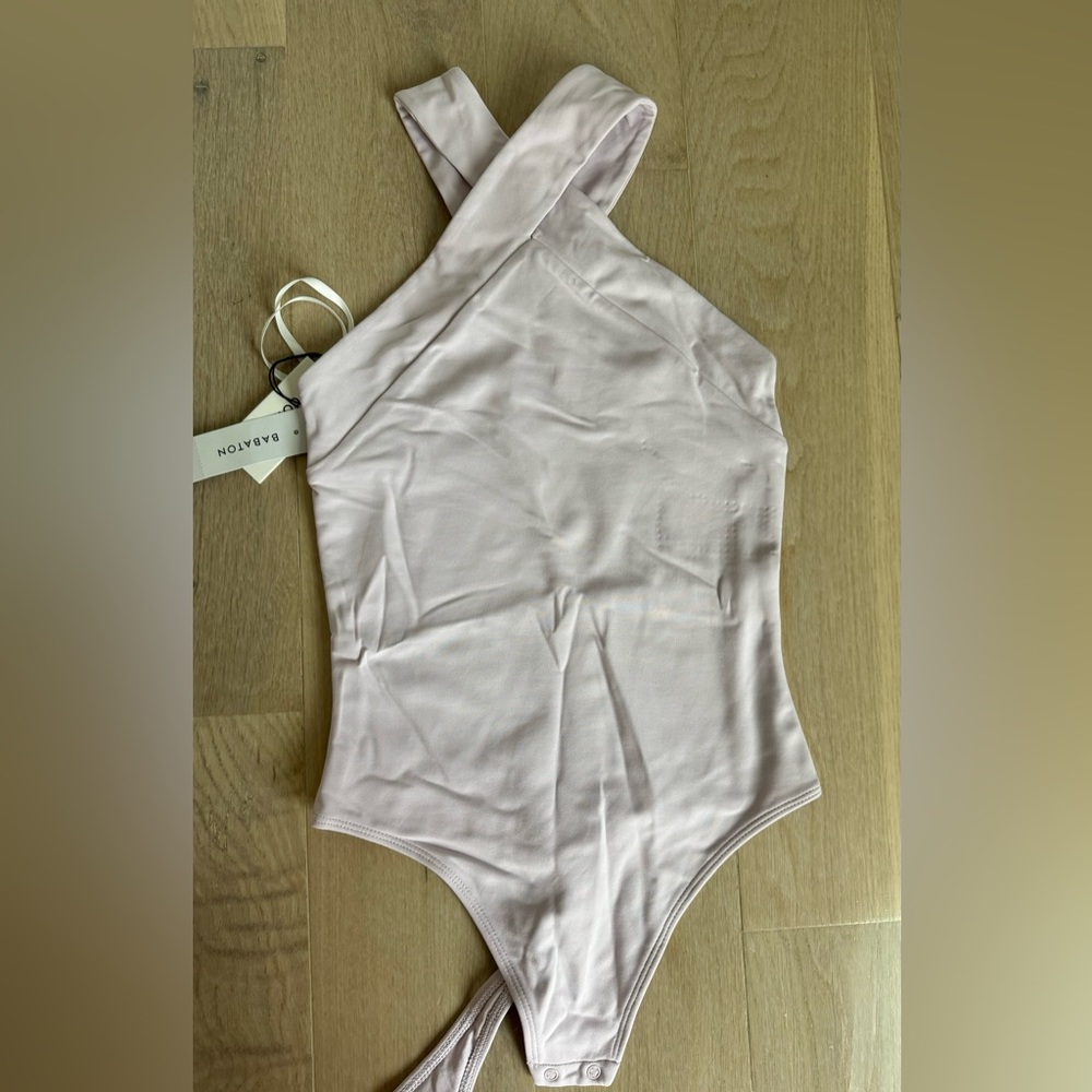 Babaton cross neck body suit size XS halo pink/rose halo